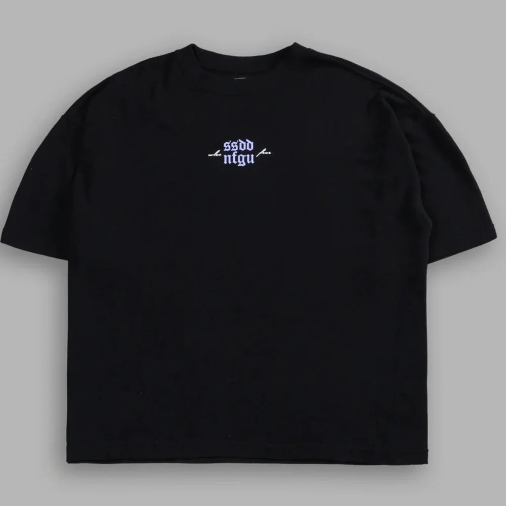 CAT WOMAN FOREVER BOX CUT "PUMP COVER" TEE IN BLACK SIZE LARGE - Picture 4 of 5